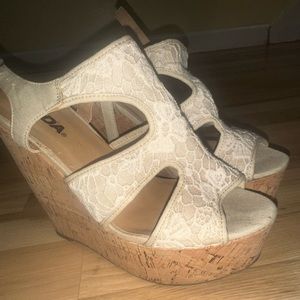 Crochet wedges